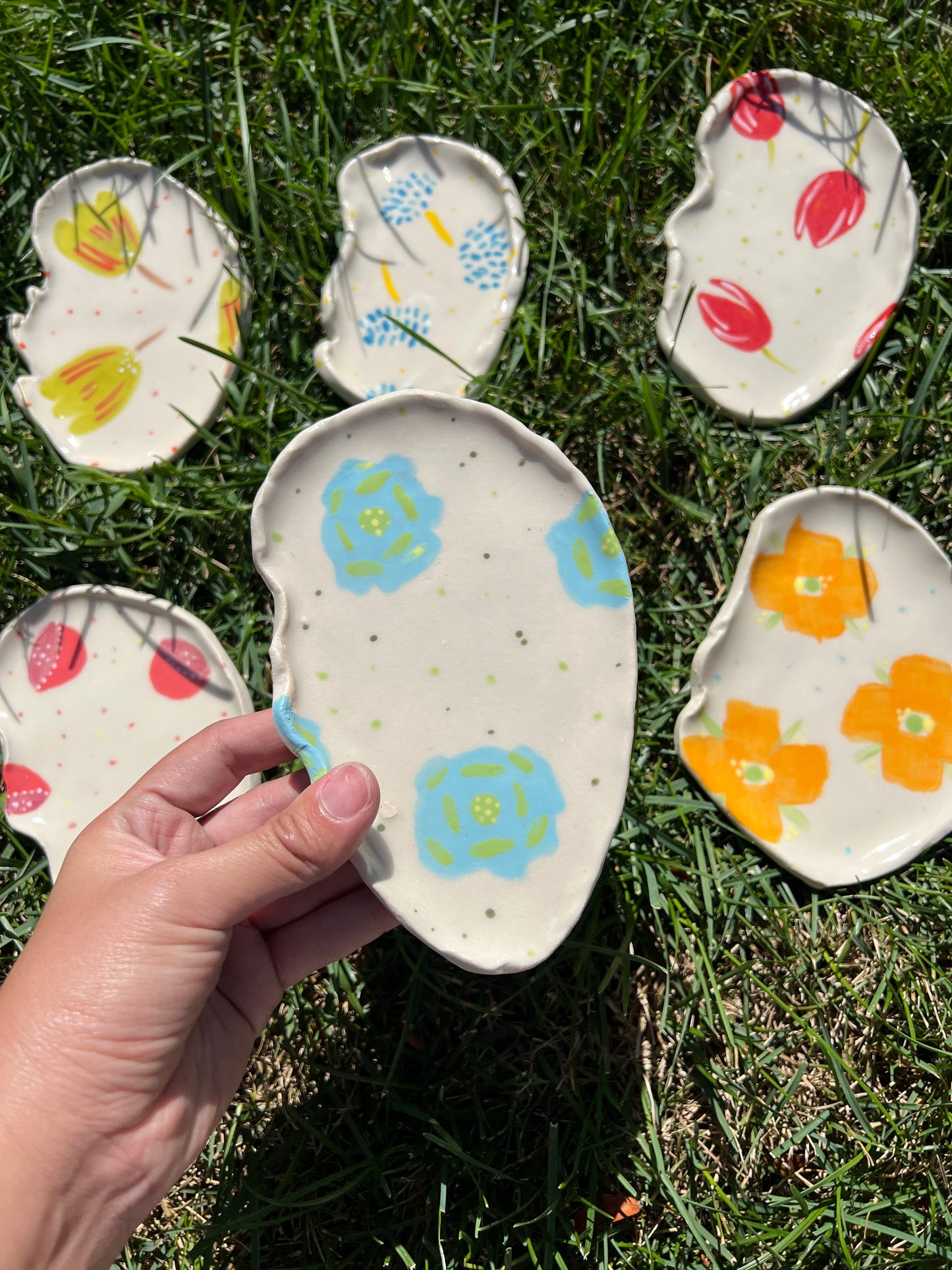 Baby Blue Zinnia Flower Oyster Plate