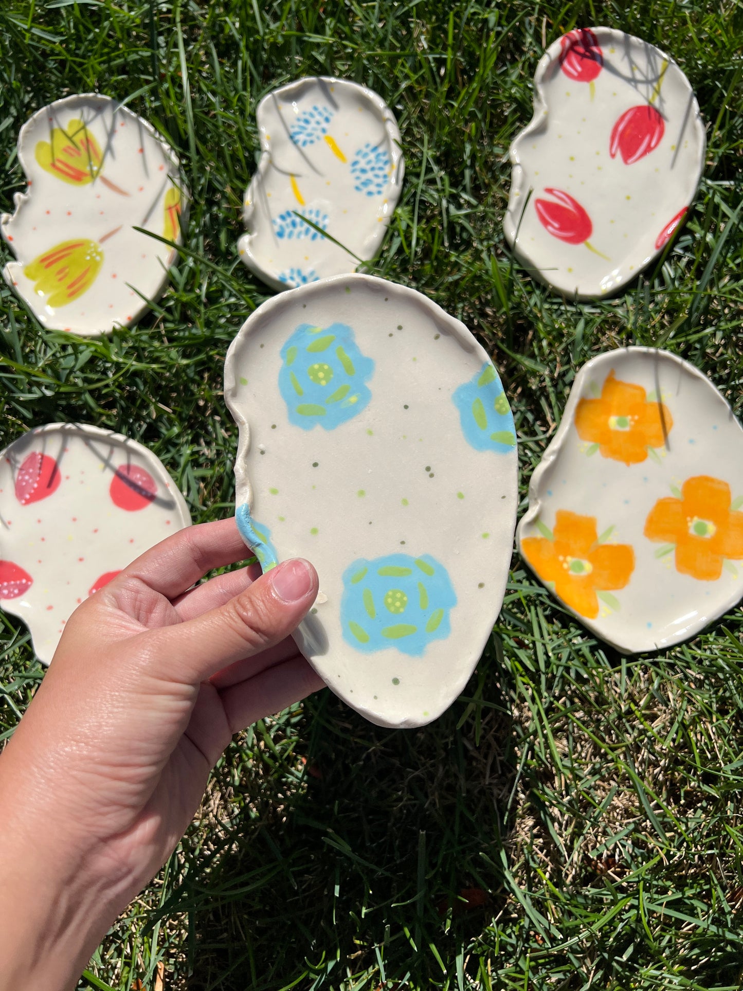 Baby Blue Zinnia Flower Oyster Plate