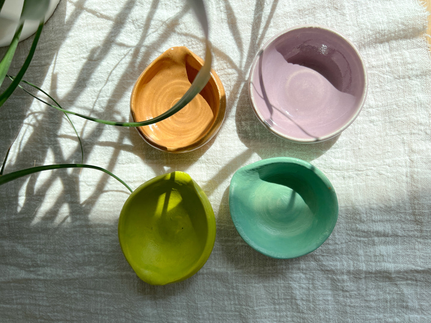 Soy Sauce Bowl With Chopstick Rest *SET of 5*