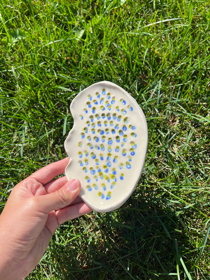 Blue Green Trypopholia Oyster Plate