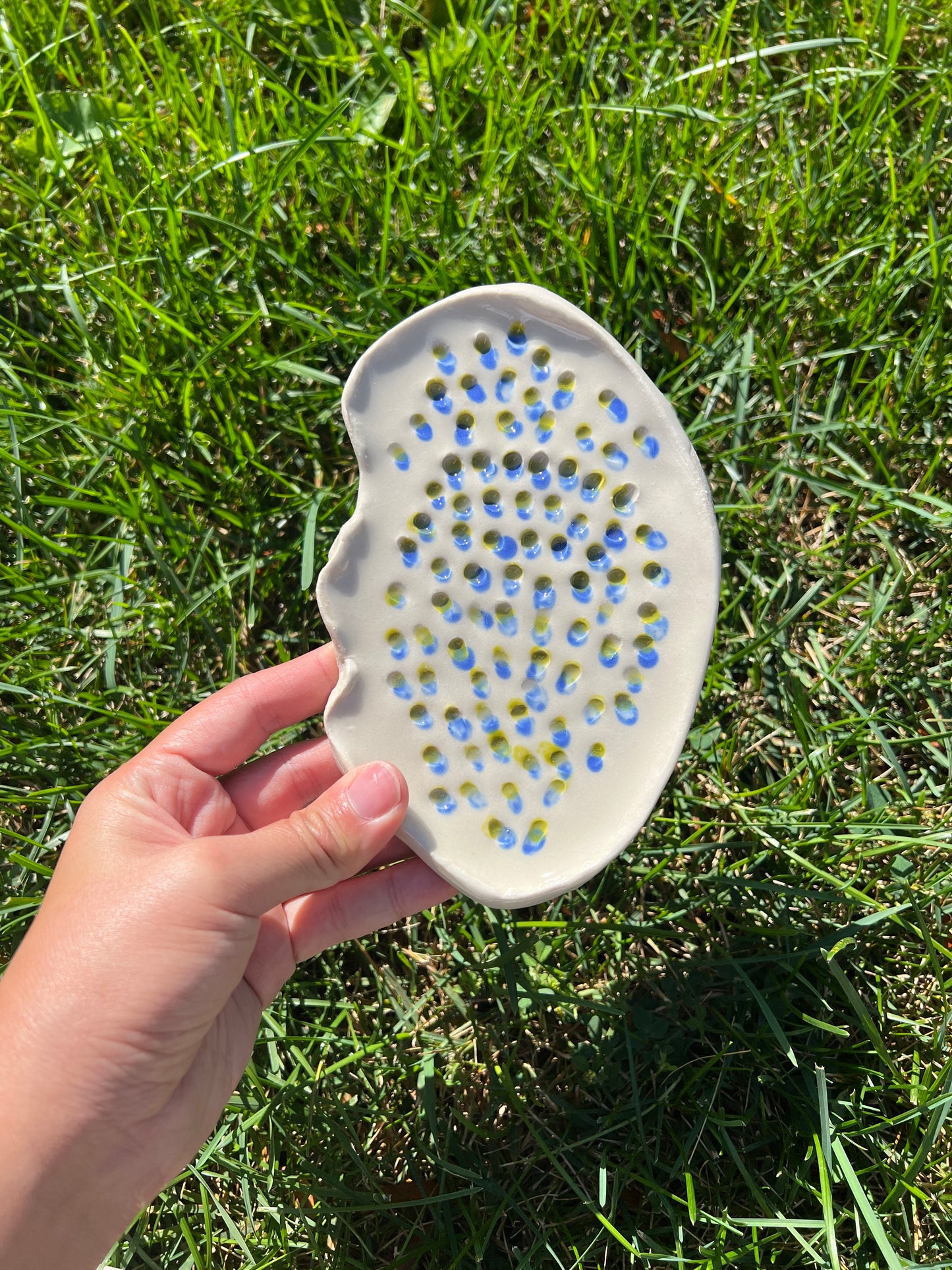 Blue Green Trypopholia Oyster Plate