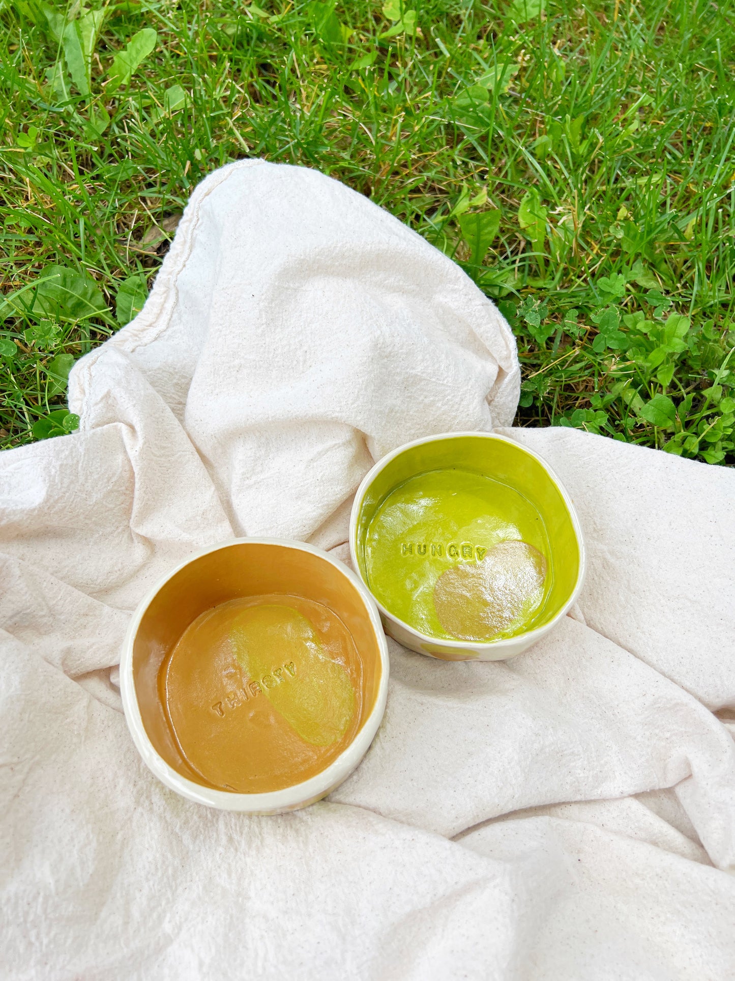 Olive Honey Pet Bowl Set