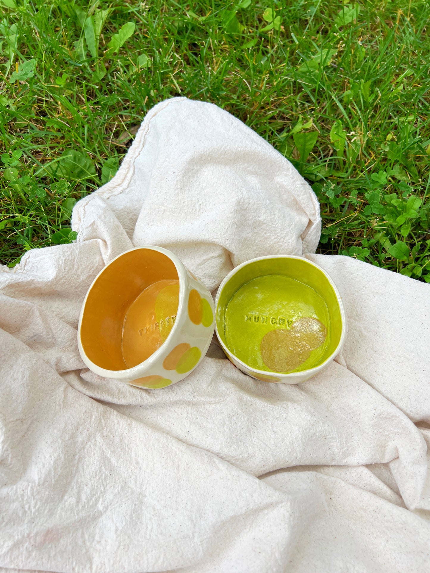 Olive Honey Pet Bowl Set