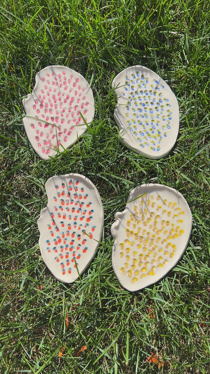 Pink & Red Trypophilia Oyster Plate